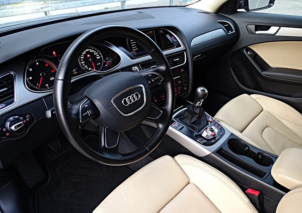 Audi A4 cena 41900 przebieg: 253000, rok produkcji 2012 z Oborniki małe 781